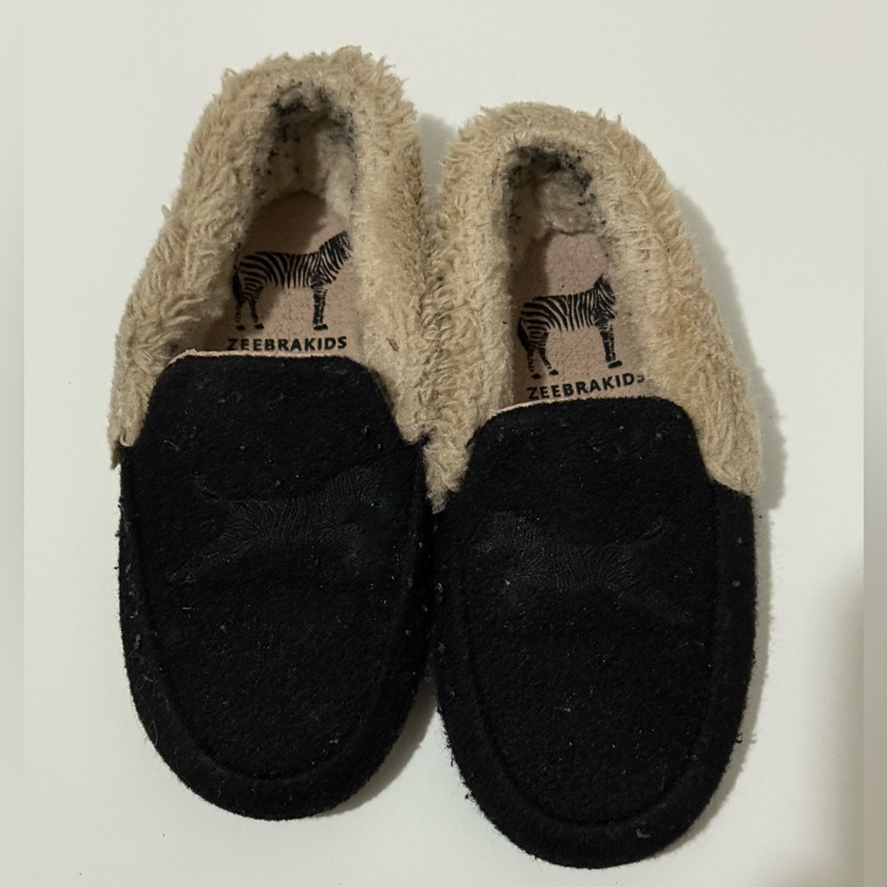 Zebra Black Kids Shoes Size 24